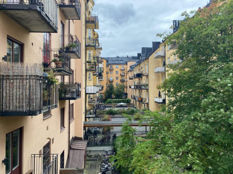 Renovering av innergård.